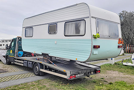 transport przyczepy kempingowej